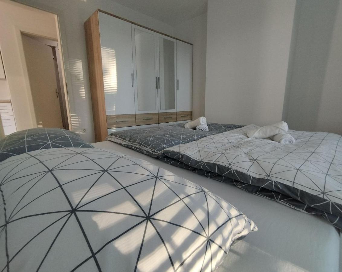 Apartment Sanya #3 Lublaň Exteriér fotografie